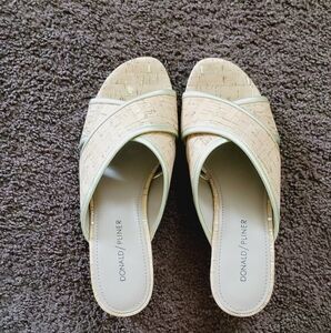 Donald J Pliner Mally  Gold Flecked Cork  Slide Sandals Size 7